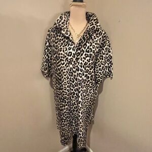 NWT H&M Animal Print Collared Short Sleeve Sheath Dress, size Medium